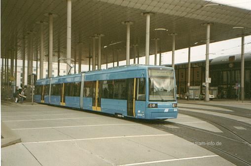 Kassel Tw 610 / Bhf.Wilhelmshhe / 26.7.99 / 13-610-01/ B.Esser