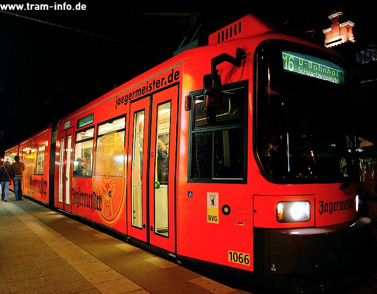 http://www.tram-info.de/wagenp/berlin/1066.jpg